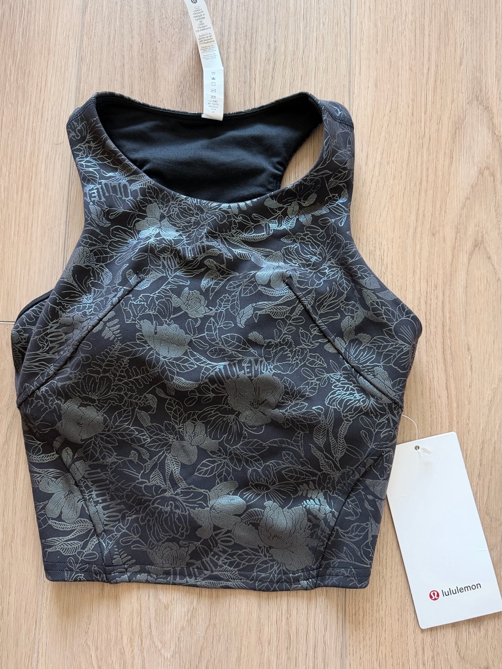 Lululemon Invigorate Training Tank Top Foil- Size 2 - NWT